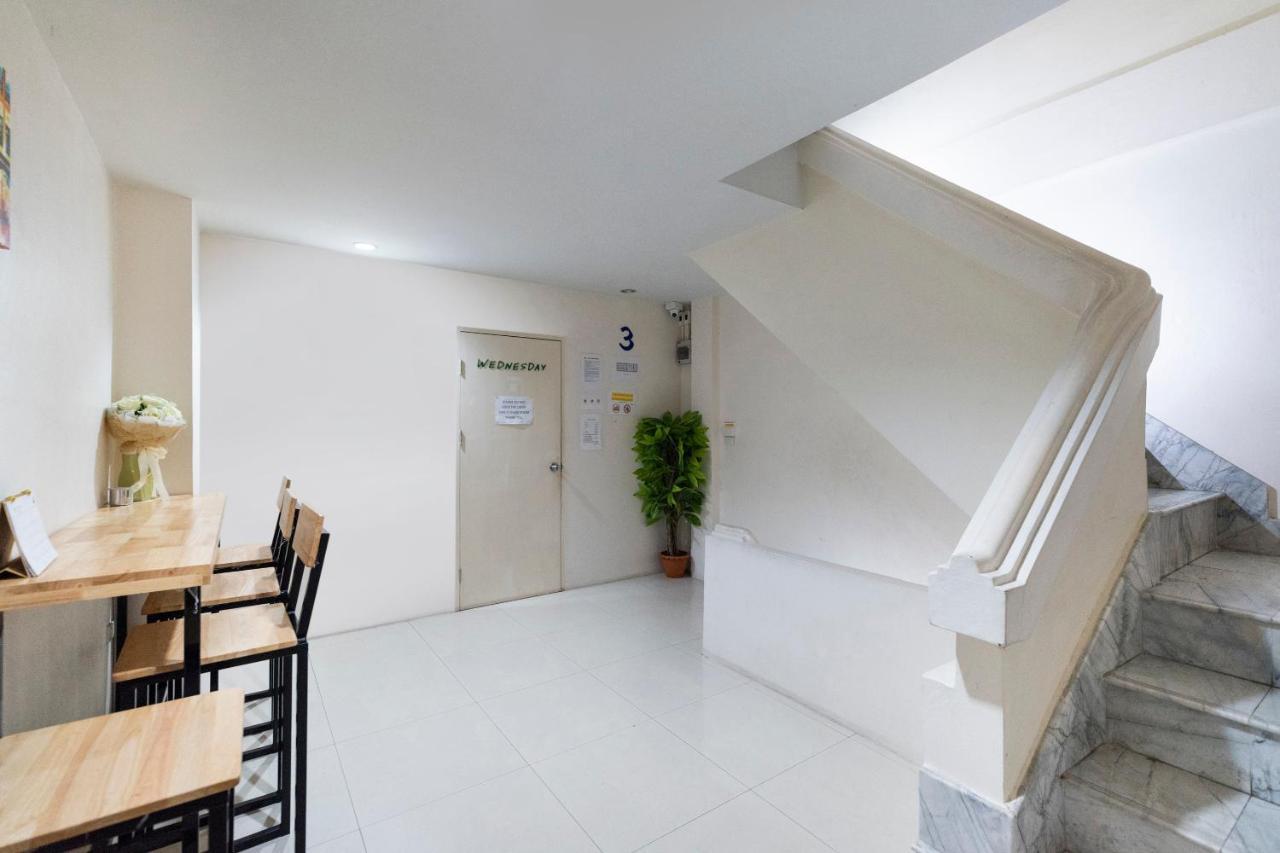 Oyo 618 At Khaosan Hostel (Adults Only) Bangkok Exterior photo